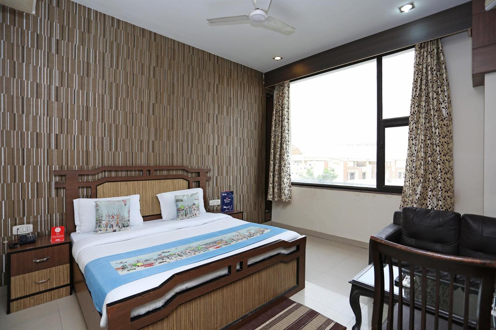 Hotel O Mukut Regency Газиабад Экстерьер фото