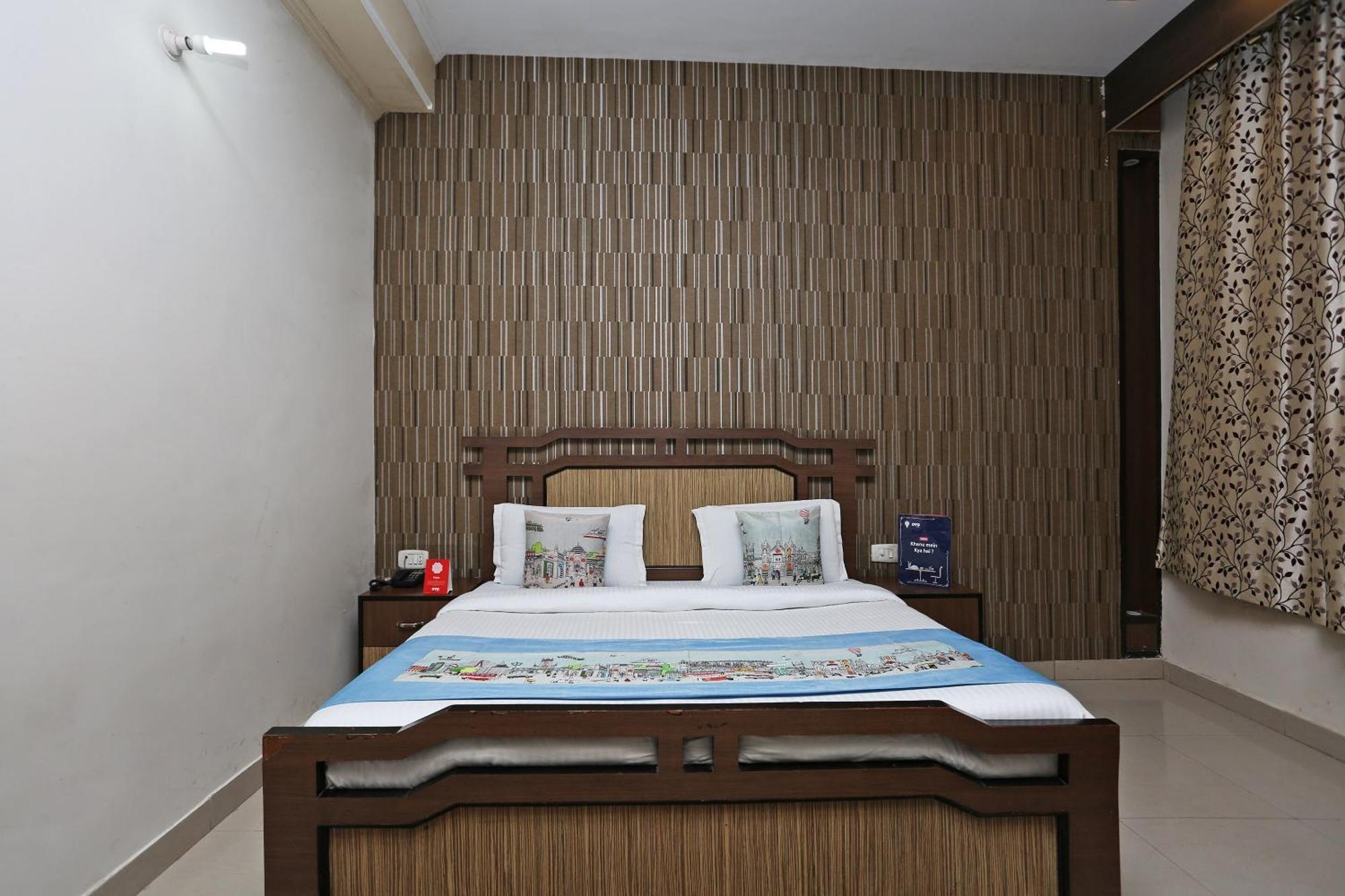 Hotel O Mukut Regency Газиабад Экстерьер фото